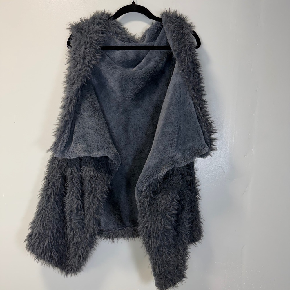 Ellie & Kate Gray Cozy Faux Fur Shaggy Vest Open Front Sleeveless Jacket S/M